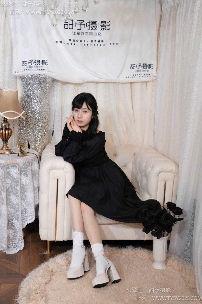 甜予攝影 NO.034 魚魚-高跟鞋、白棉襪、肉絲（腳尖加固款）[129P/2V/9.57GB]插圖1