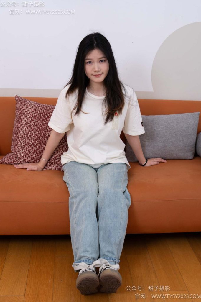 甜予攝影 NO.043 松松-帆布鞋、白棉襪、裸足[118P/2V/9.64GB]插圖1