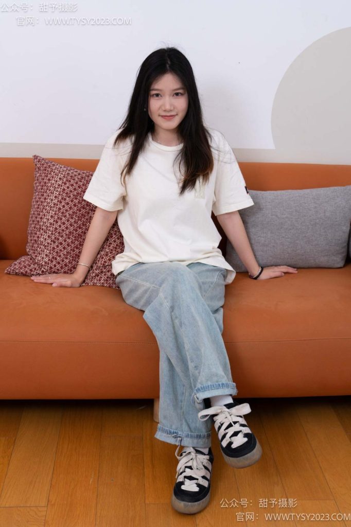 甜予攝影 NO.043 松松-帆布鞋、白棉襪、裸足[118P/2V/9.64GB]插圖