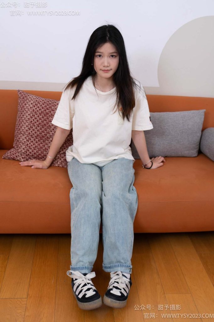 甜予攝影 NO.043 松松-帆布鞋、白棉襪、裸足[118P/2V/9.64GB]插圖4