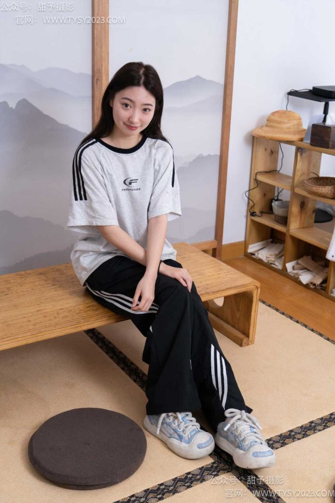 甜予攝影 NO.045 雪梨-帆布鞋、白棉襪、裸足[130P/2V/14.60GB]插圖4