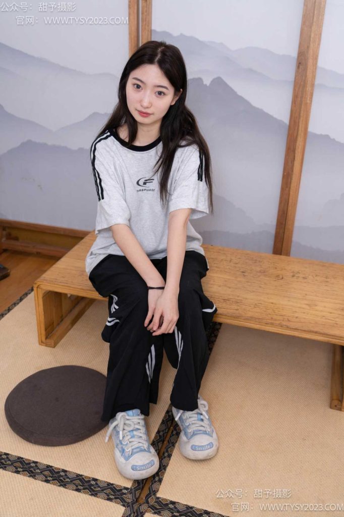 甜予攝影 NO.045 雪梨-帆布鞋、白棉襪、裸足[130P/2V/14.60GB]插圖3