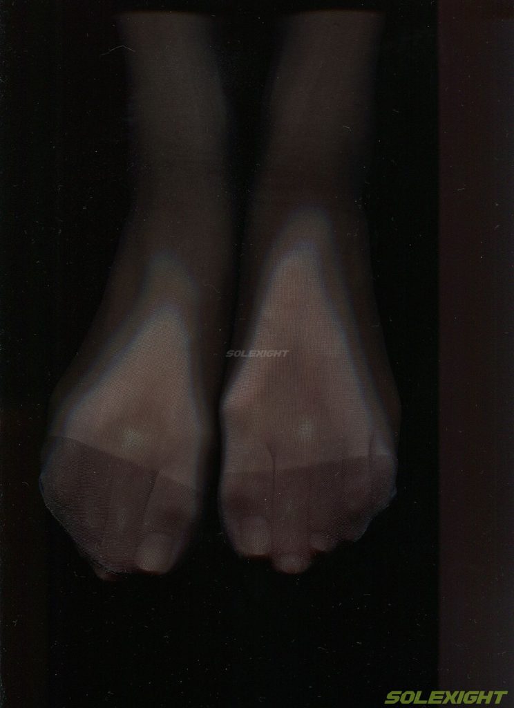 模拍視頻Solexight Mia (絲襪,腳底,腳趾,高跟鞋,VR)4K+套圖+VR[217P/4V/35.3G]插圖1