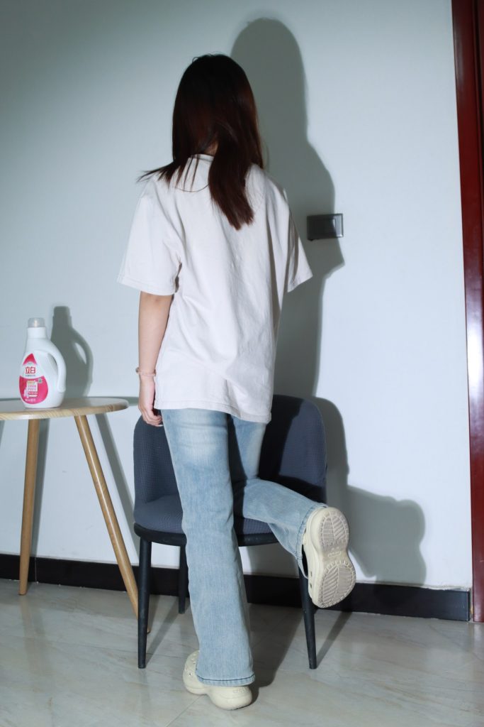 蕊蕊第二期 牛仔褲涼鞋白棉襪腳[81P/4V/2.07GB]插圖2