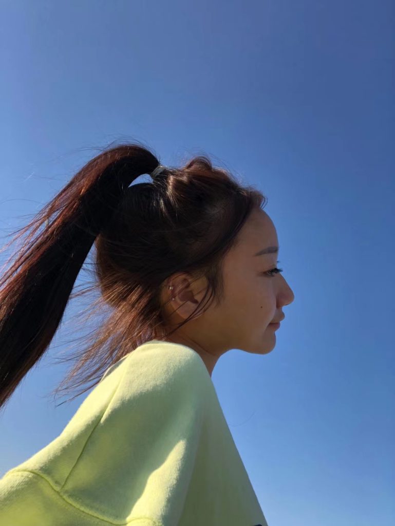 學(xué)舞蹈的小班花被我約來拍攝嫩腳丫瑜伽褲白棉襪裸足 [62P/1V/785MB]插圖1