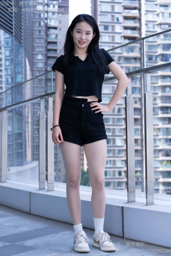 甜予攝影 NO.052 思思-板鞋、白棉襪、肉絲（腳尖加固款）[129P/2V/9.59GB]插圖4