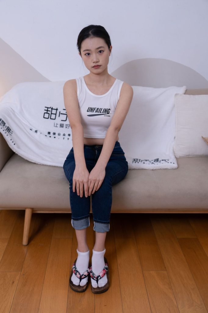 甜予攝影 NO.069 齊齊-短靴、人字拖、短白棉襪、長白棉襪、裸足 [170P/2V/11.42GB]插圖4