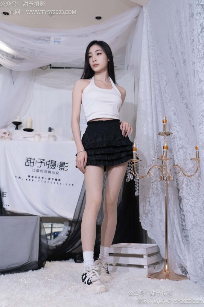 甜予攝影 NO.076 小貍-帆布鞋、白棉襪、肉絲（腳尖加固款）[126P/2V/9.63GB]插圖