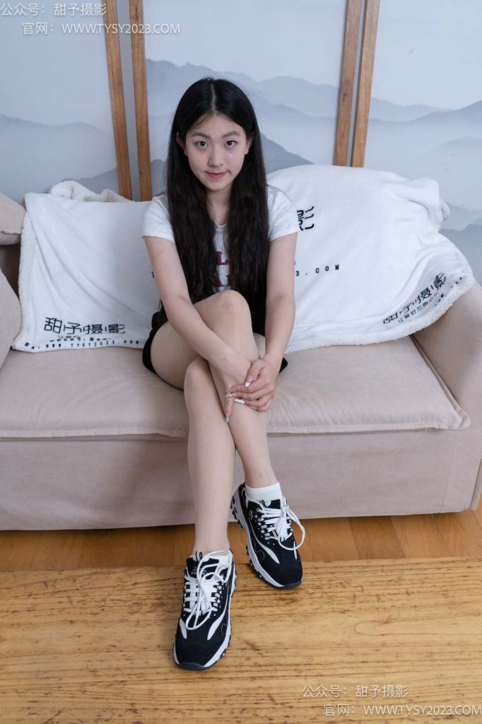 甜予攝影 NO.079 小云-運動鞋、白棉襪、肉絲（腳尖加固款）[139P/2V/10.15GB]插圖1