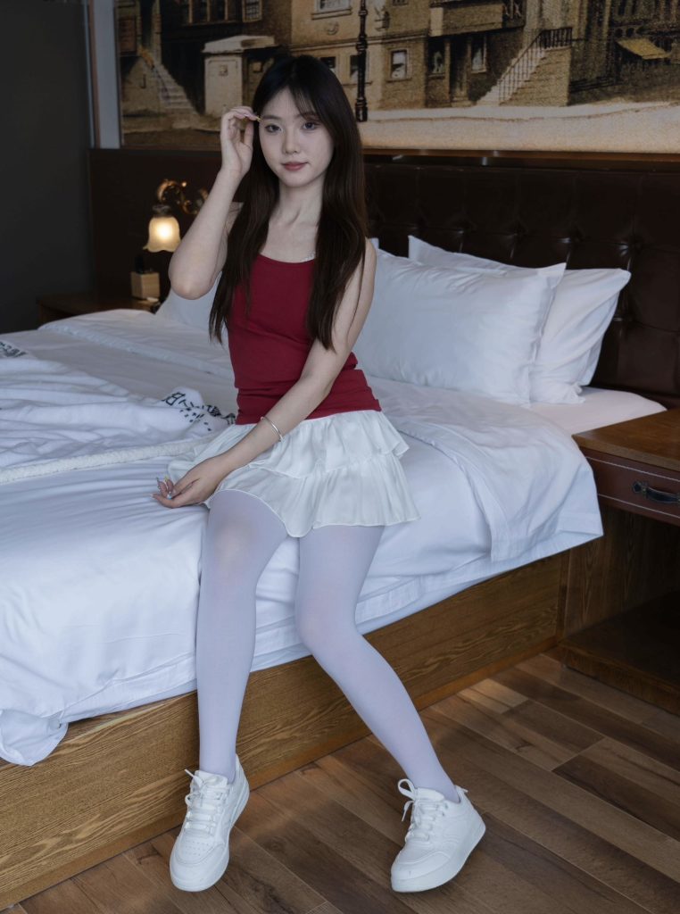 甜予攝影 NO.089 璇璇-板鞋、厚白絲[136P/2V/10.42GB]插圖1