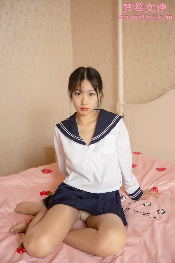 [MSLASS夢(mèng)絲女神]2021.11.17 白衣大長(zhǎng)腿 韓飛兒[27P/141MB]插圖1