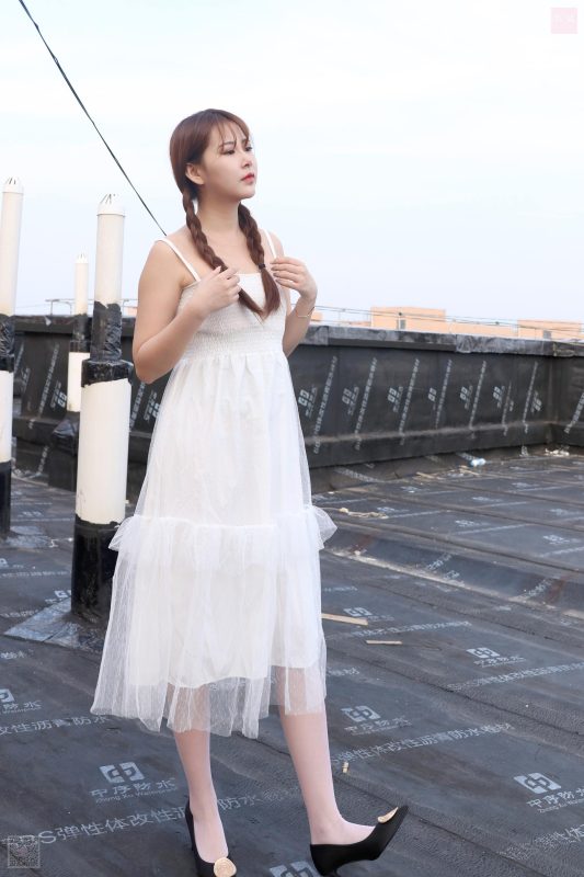 [SiHua思話] SH021 天臺起舞的潔白少女 蘇羽 [94P/4V/150MB]-無料攝影圈