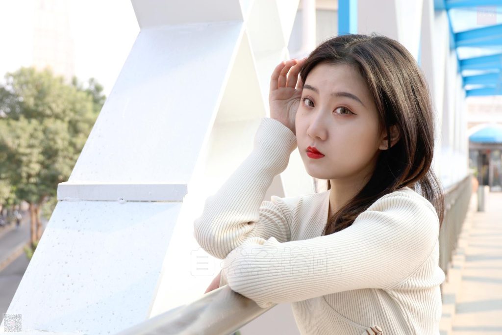 [SiHua思話] SH044 冬日步行街的薄肉絲 露露 [94P/2V/659MB]插圖3