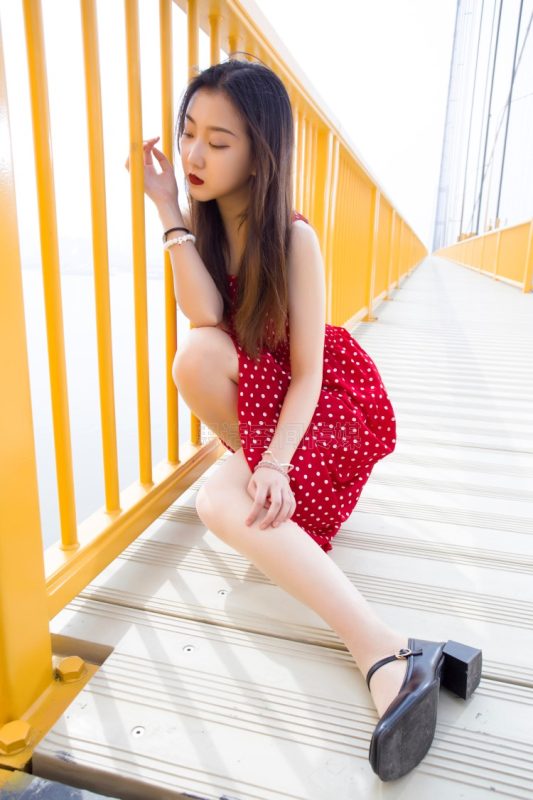 [SiHua思話]SH125 露露 長江大橋神秘紅裙[42P/50MB]-無料攝影圈