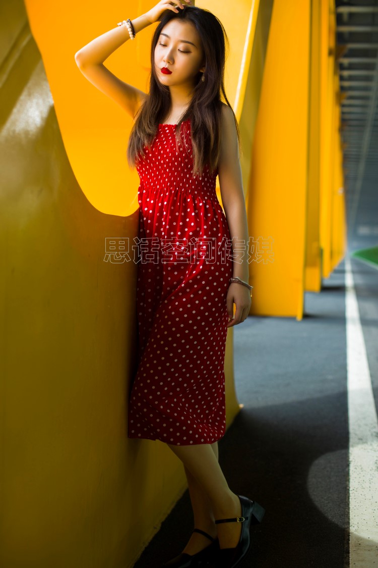 [SiHua思話]SH125 露露 長(zhǎng)江大橋神秘紅裙[42P/50MB]插圖1