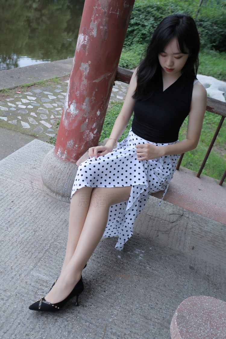 [SiHua思話]SH133 琦琦 溫婉肉絲淑女游公園 [44P/79MB]插圖1