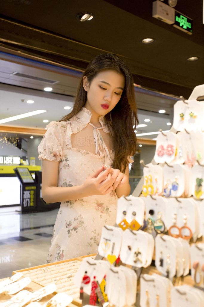 [SiHua思話] SH143 小丫 逛商場累了歇歇腳 [51P/85MB]插圖2