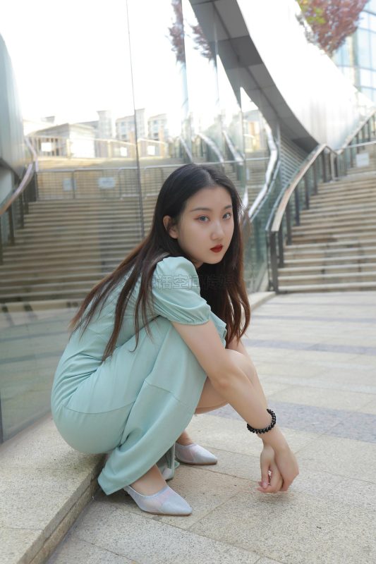 [SiHua思話] SH146 露露 戶外游玩脫鞋 [49P/50MB]-無料攝影圈