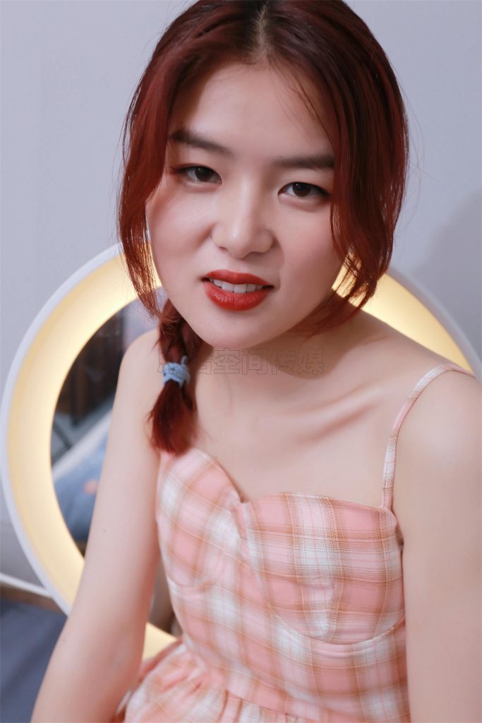 [SiHua思話] SH158 筱蝶 桌上的肉絲女孩 [50P/130MB]插圖3