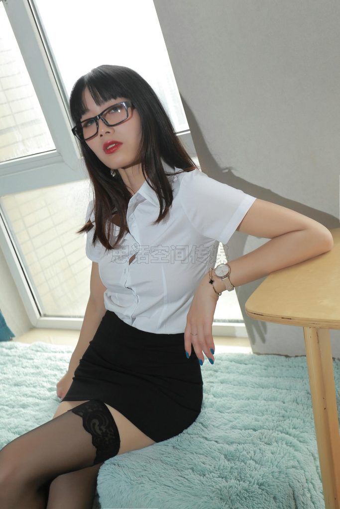 [SiHua思話] SH164 詩詩 詩詩的曼妙黑絲 [50P/80MB]插圖2