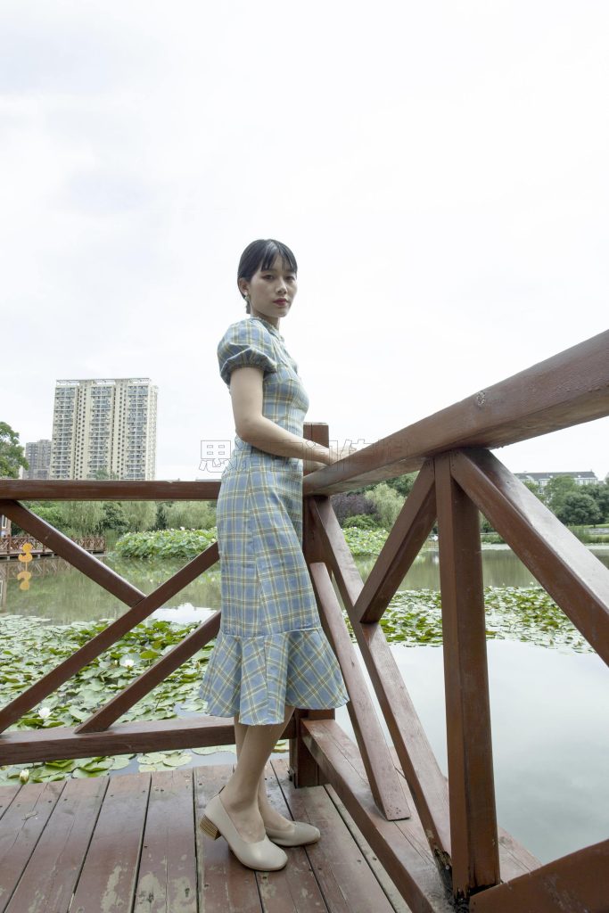 [SiHua思話] SH173 詩詩 旗袍肉絲女孩逛公園 [50P/89MB]插圖2