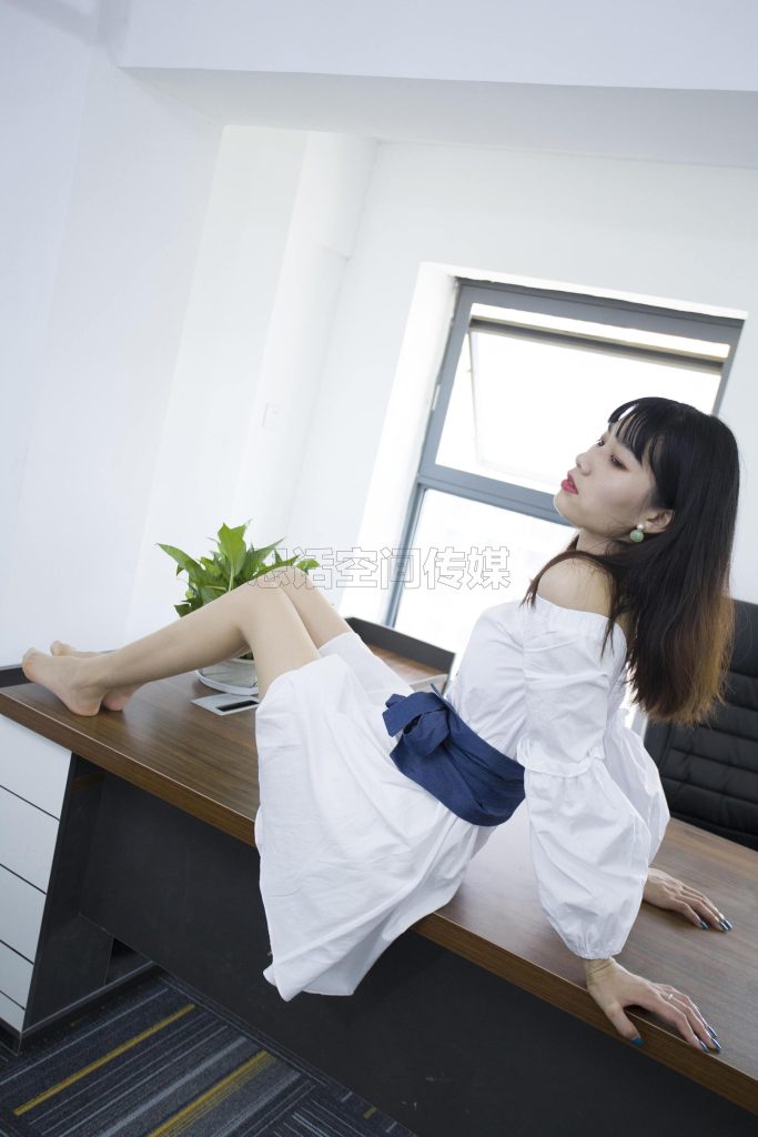 [SiHua思話]SH205 詩(shī)詩(shī) 肉絲辦公女郎 [49P/191MB]插圖3