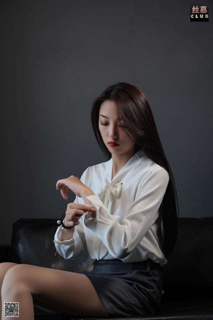 絲慕寫真 SM051 天天一元 晴晴《與眾不同的氣質(zhì)》[76P/27.6MB]插圖3