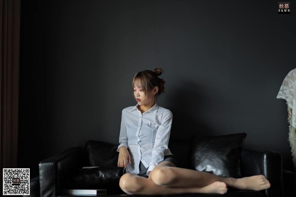 絲慕寫(xiě)真 SM069 天天一元 小穎《小穎紋理肉絲》[58P/85.5MB]插圖1