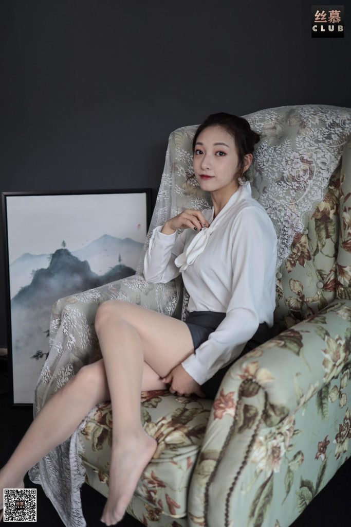 絲慕寫(xiě)真 SM081 天天一元《新模-溫柔的小秘書(shū)》[79P/157MB]插圖