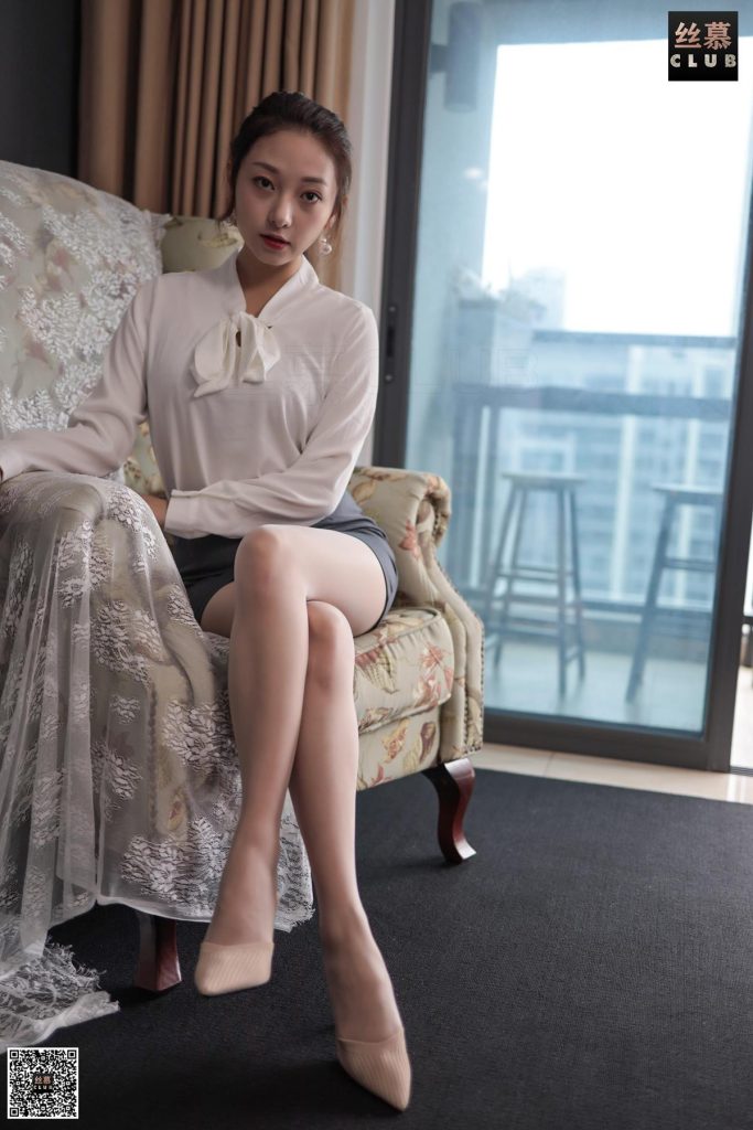 絲慕寫(xiě)真 SM081 天天一元《新模-溫柔的小秘書(shū)》[79P/157MB]插圖2