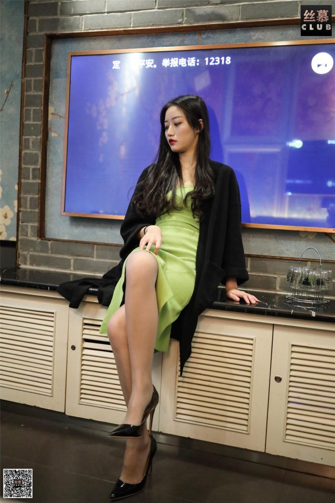 絲慕寫真 SM117 天天一元 雙雙 KTV里的一抹綠色 [73P/61.6MB]插圖