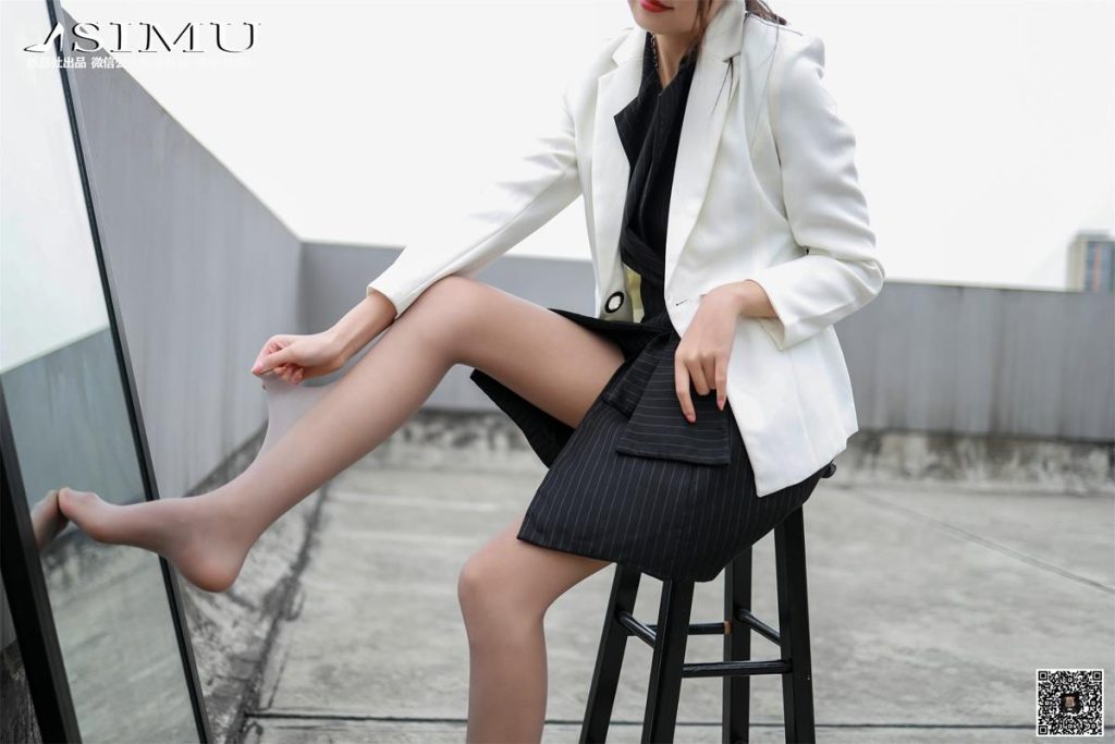 絲慕寫真 SM216 天天一元 詩晴 – 天臺玩耍的詩晴 [64P/199MB]插圖3