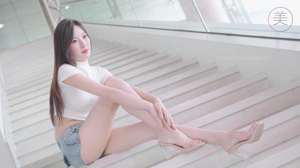 NO.0440 2023 東莞秋季車展 Racing Model 車模抖音網(wǎng)紅隨拍車模03[1V/367MB]插圖2