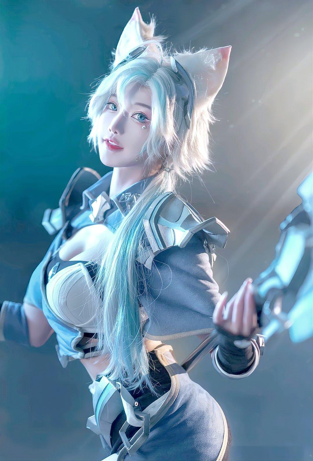 大尺度Cosplay井噴：當(dāng)個(gè)性表達(dá)遇上文化邊界，我們?cè)撊绾慰创?？插圖1