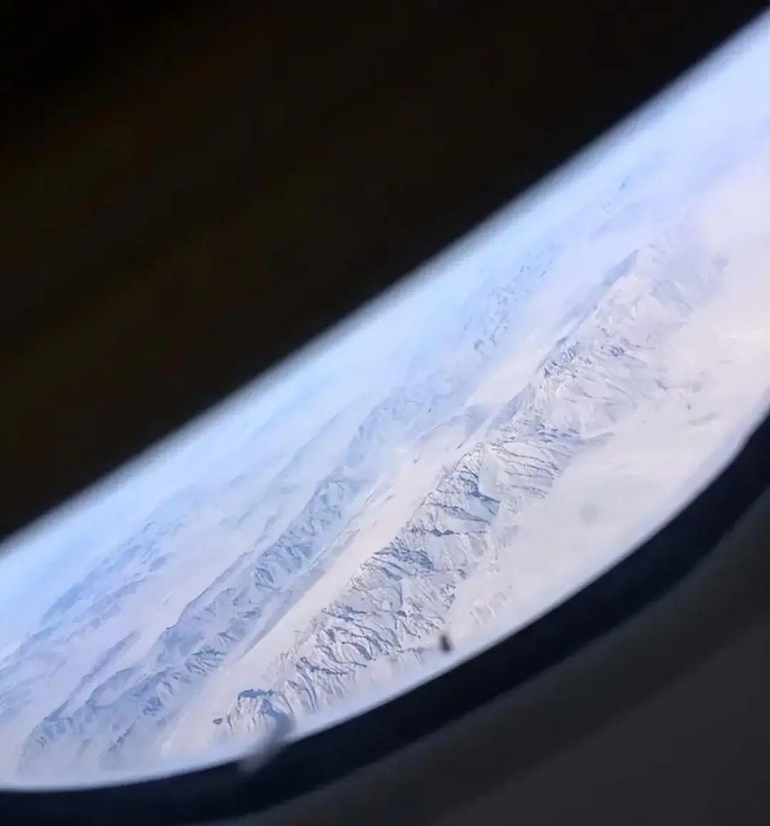 26張“腦洞大開”的錯覺照：沒有PS，卻比魔術還離譜插圖12