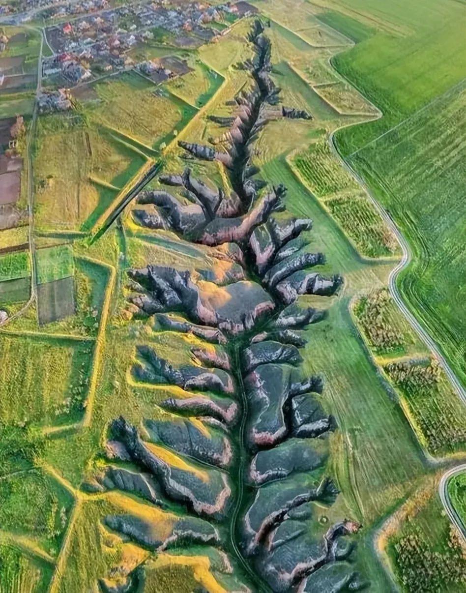 20張照片讓你大開眼界：原來地球比想象中還“離譜”！插圖4