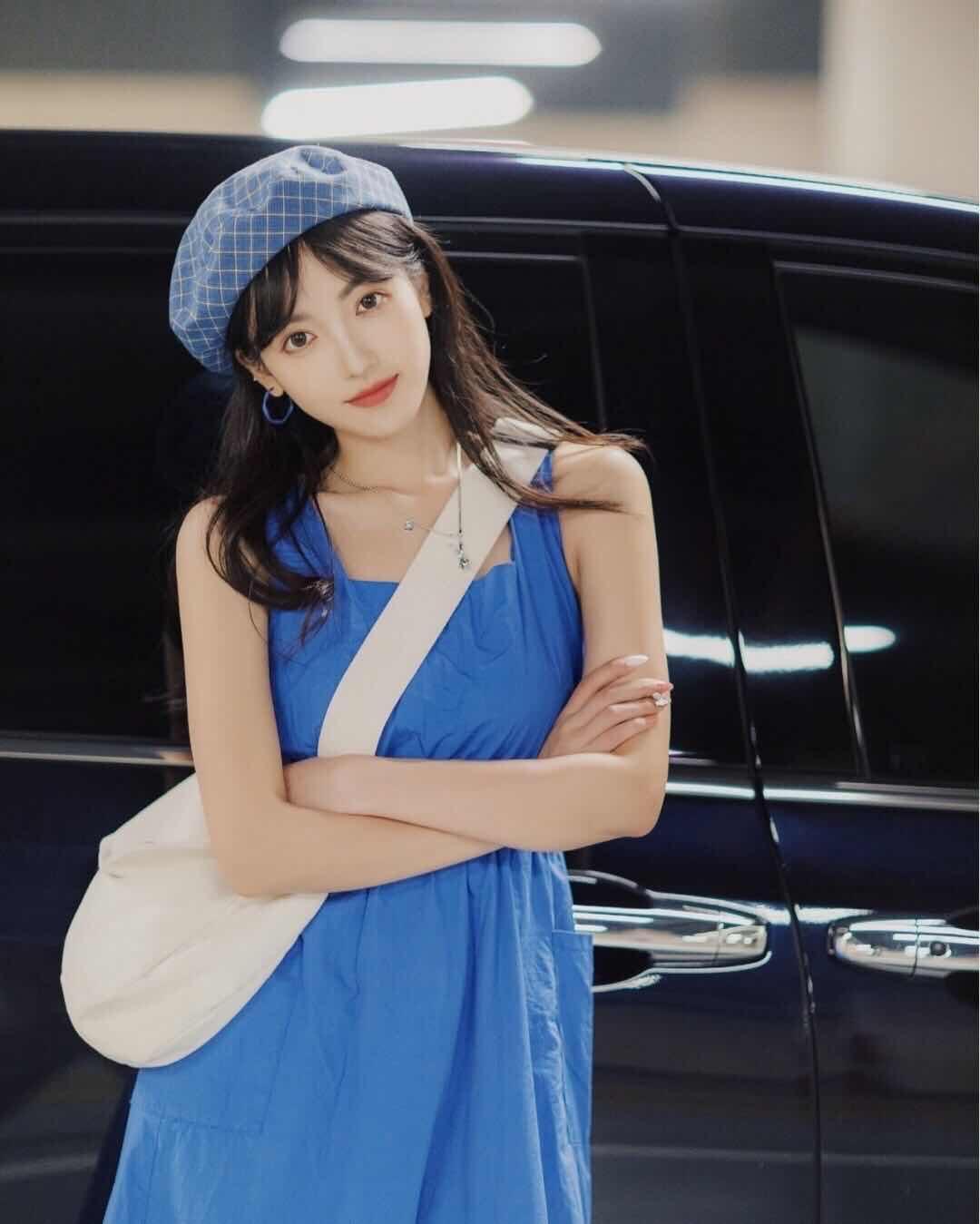 停車場拍照姿勢你有幾種？不要刻意擺拍，7個姿勢助你上鏡又自然插圖1