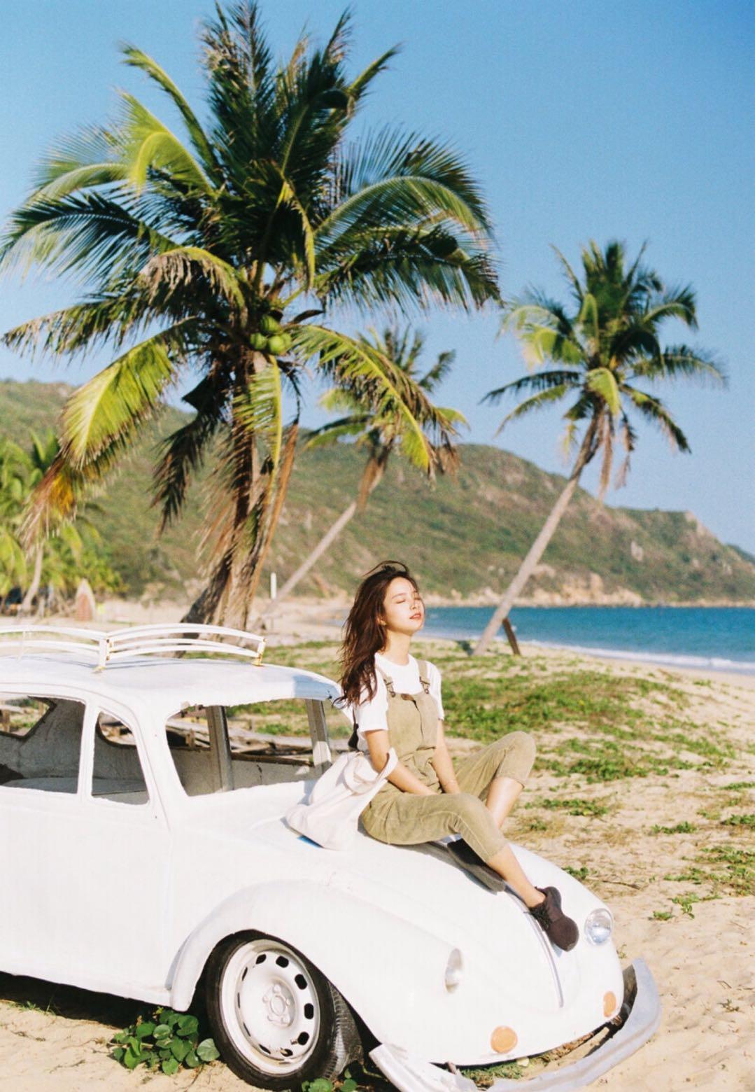 假期游玩拍照的9個(gè)姿勢(shì)，照著這些姿勢(shì)拍，拍照很美也自然插圖4