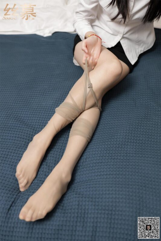 絲慕寫(xiě)真 SM352 天天一元 可兒《有事秘書(shū)干》[76P/92MB]-無(wú)料攝影圈