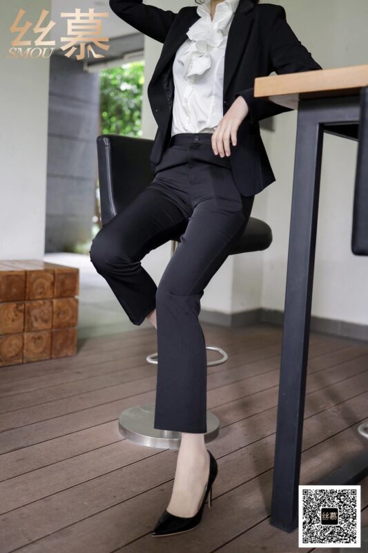 [絲慕GIRL]特寫集 TX083 穎兒《OL褲里絲》[88P/1V/190MB]-無料攝影圈