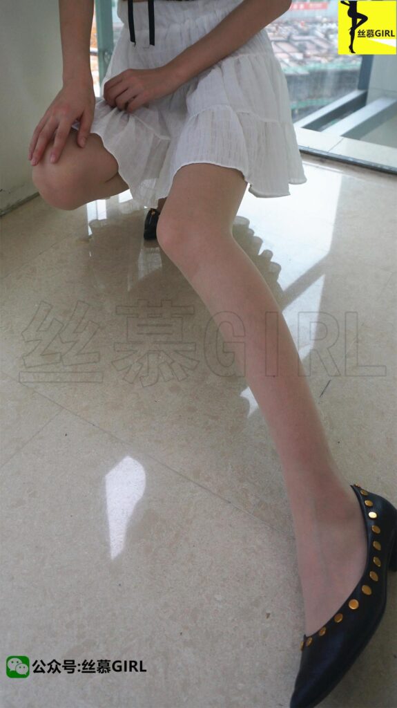 絲慕寫(xiě)真 第002期 模特：秋秋《少女絲心》[73P/26.8MB]插圖3