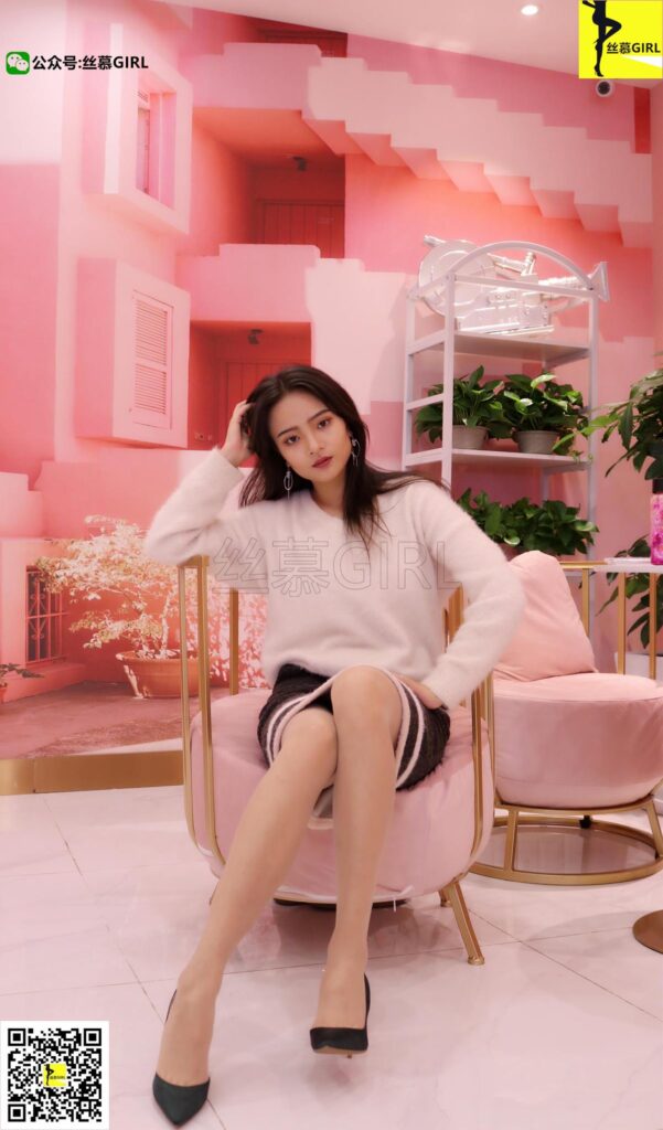 絲慕寫真 第017期 模特：Miya《網(wǎng)紅小姐姐Miya》[61P/73.5MB]插圖2