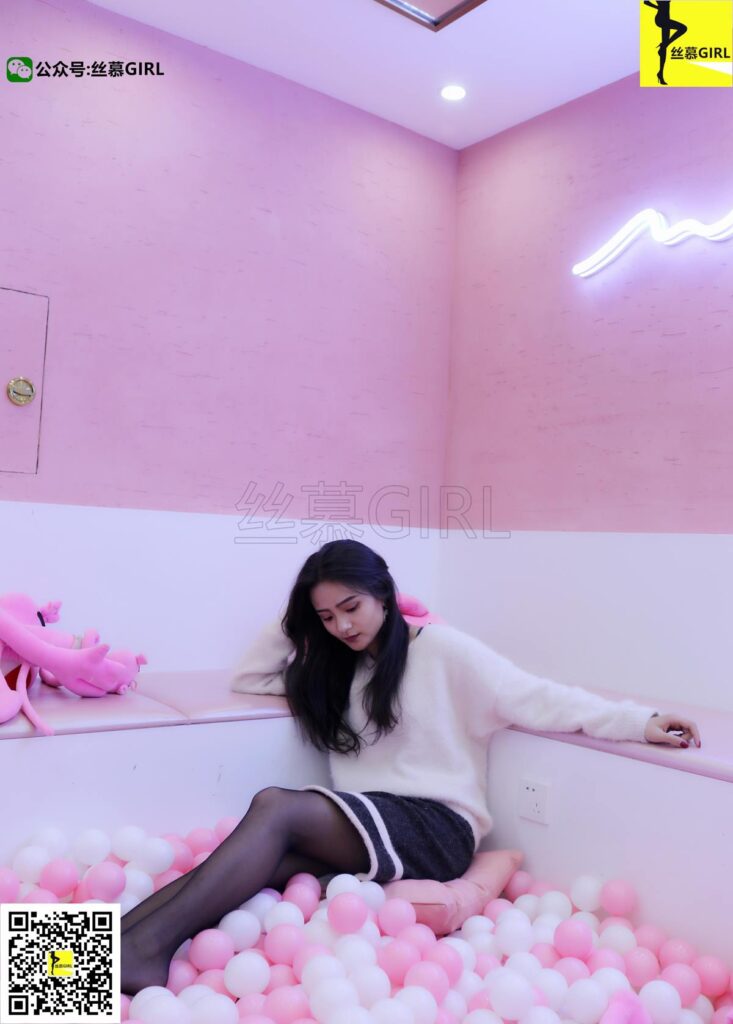 絲慕寫真 第017期 模特：Miya《網(wǎng)紅小姐姐Miya》[61P/73.5MB]插圖