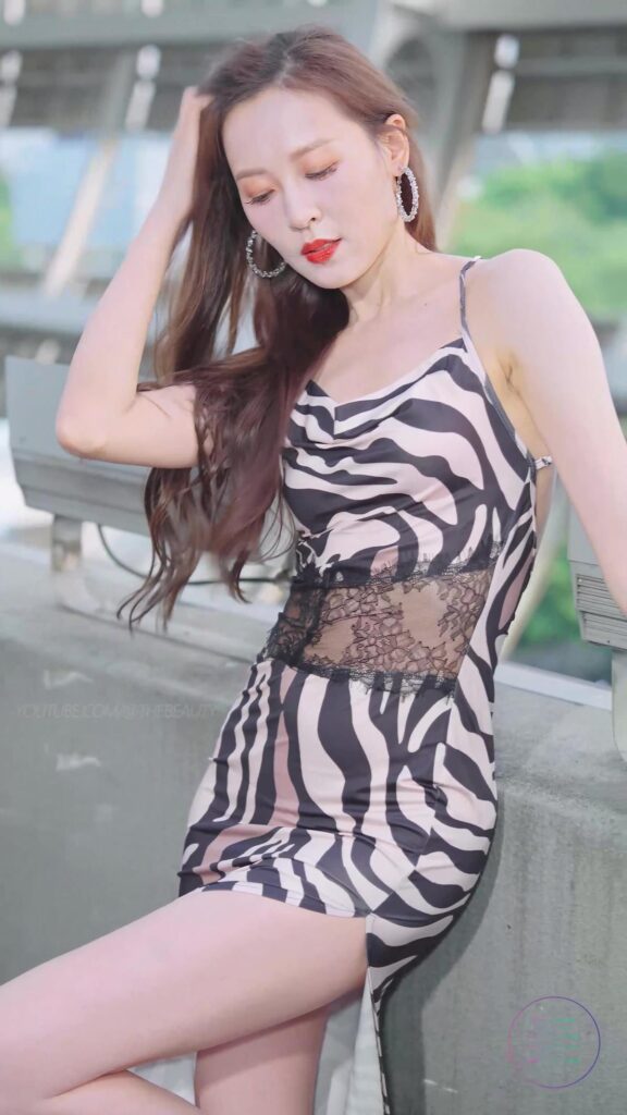 NO.0465 2023 廣州車展 Racing Model 車模抖音網(wǎng)紅隨拍13[1V/338MB]插圖1