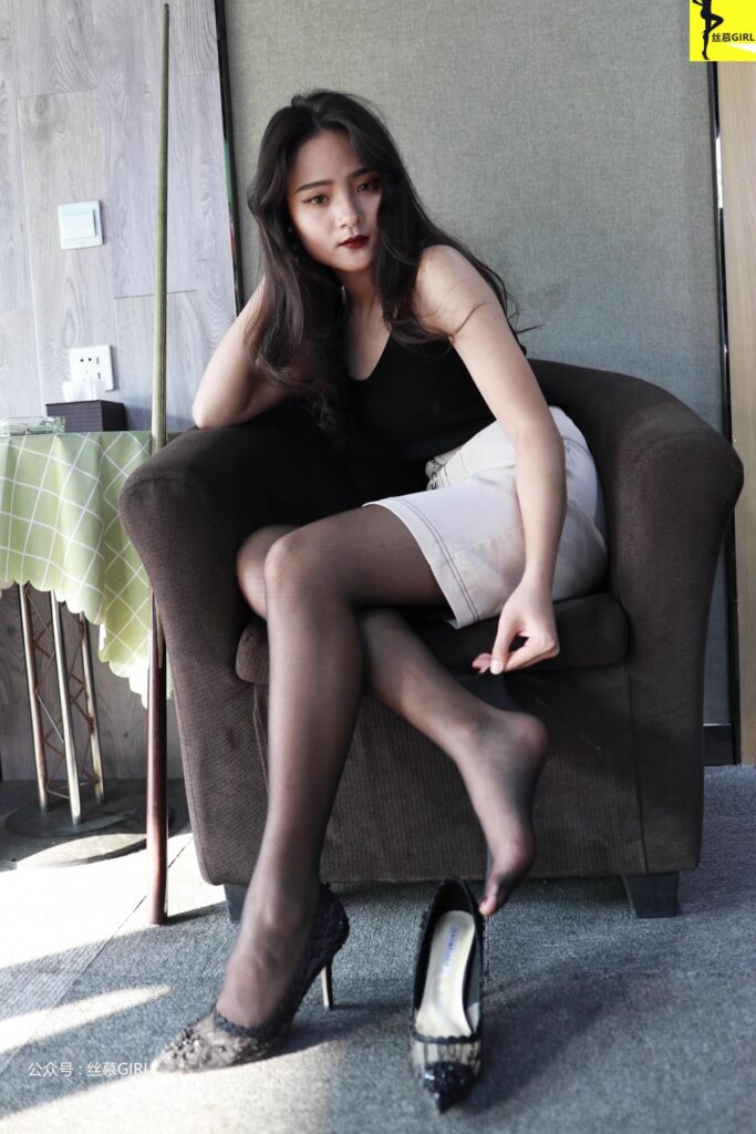 絲慕寫真 第023期 模特：Miya《臺球與黑絲》[67P/95.5MB]插圖