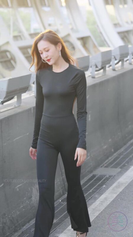 NO.0468 2023 廣州車展 Racing Model 車模抖音網(wǎng)紅隨拍16[1V/330MB]-無(wú)料攝影圈