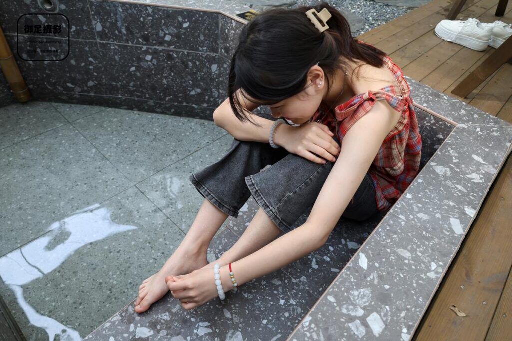 御足攝影 NO.038 – 余生可貴[100P/1V/2.50GB]插圖