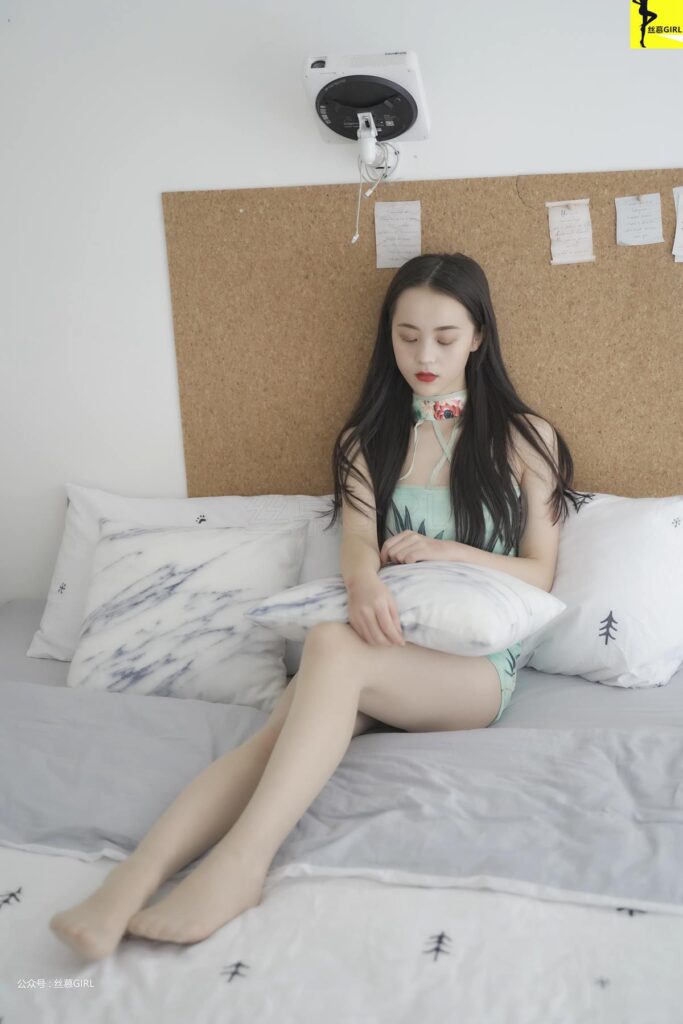 絲慕寫真 第037期 模特：涼晨《新模特涼晨旗袍變裝》[82P/74.8MB]插圖2