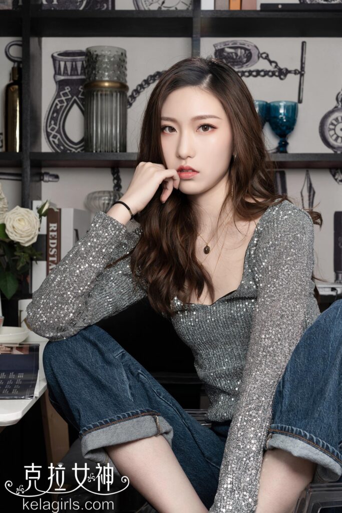 [Kelagirls克拉女神]2019.06.03《銀裝小翹臀》芊芊[32P/686MB]插圖2