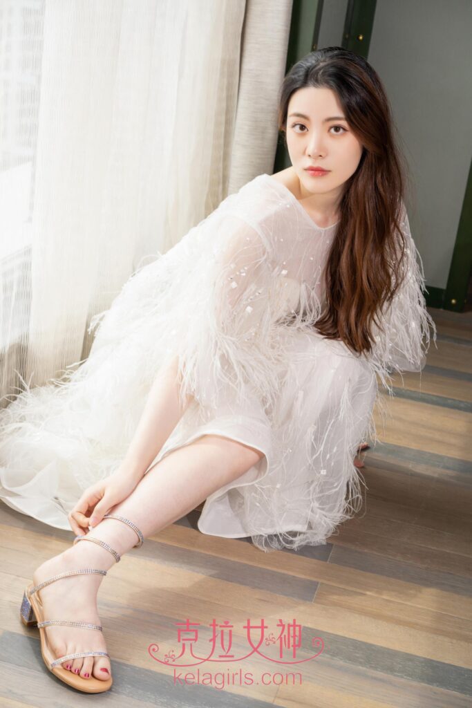 [Kelagirls克拉女神]2019.09.10《赤腳浣白紗》百琳[42P/728MB]插圖2